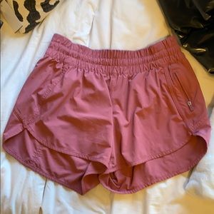 Lululemon tracker shorts